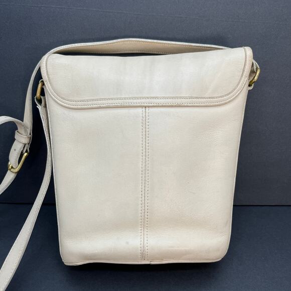 Vintage Coach Bradley Bucket Bag 9936 Bone USA 1995 - Picture 3 of 10